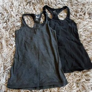 90 Degree tank tops size S